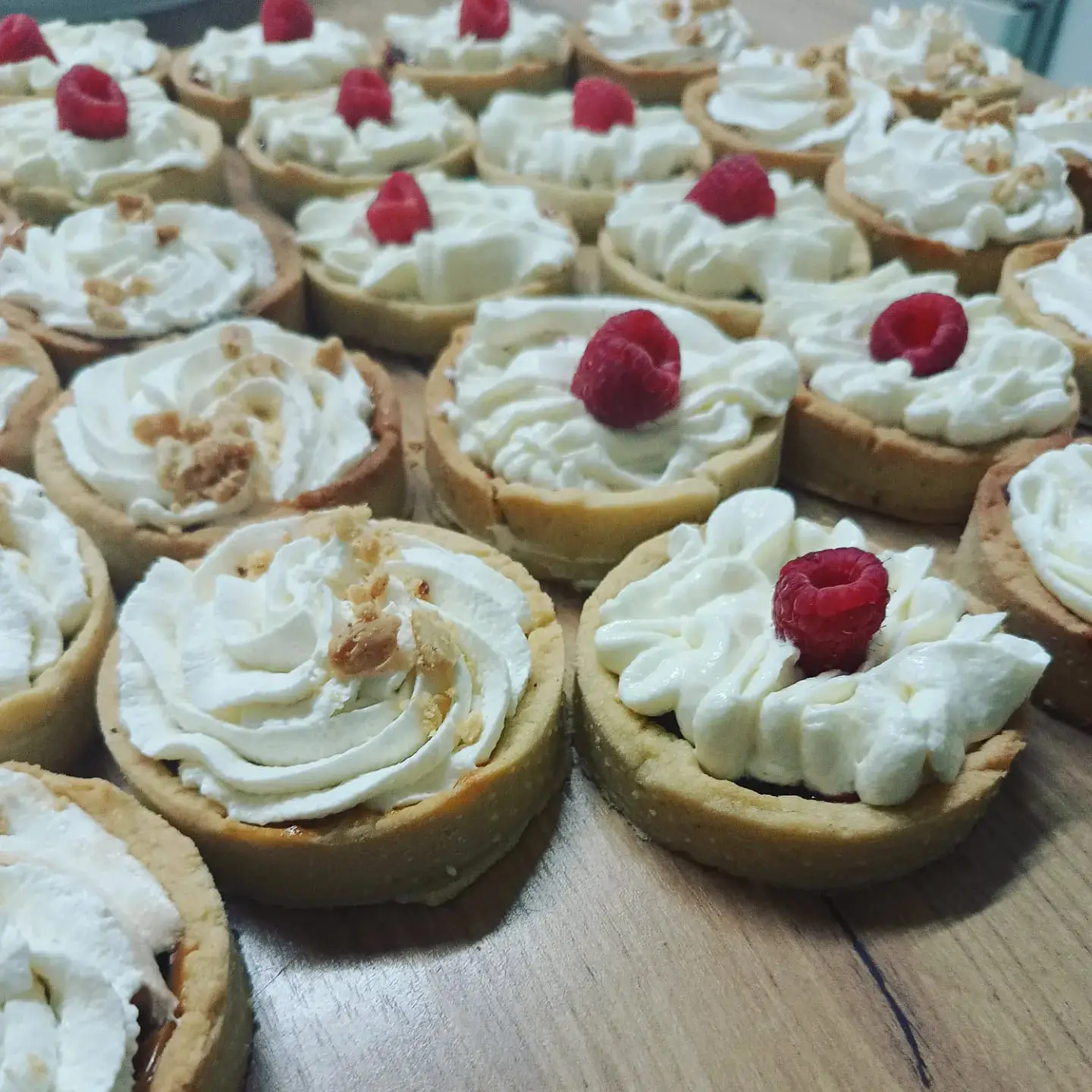 słodki stół mini tarty, torcikowo u Pauliny