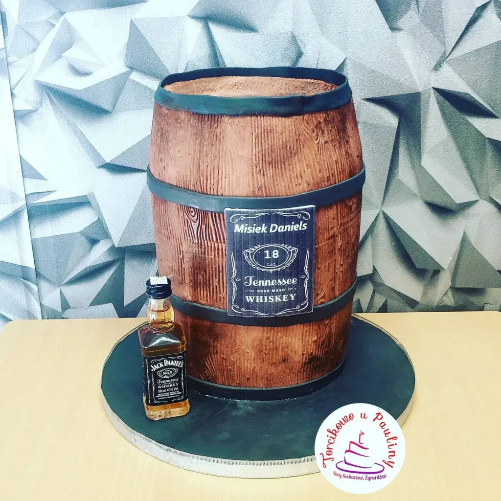 tort artystyczny beczka torcikowo u Pauliny